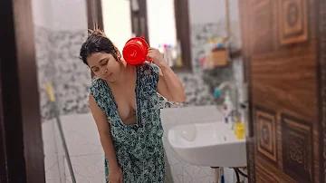 পিরিয়ডের সময় গরম পানি খেলে কি হয়