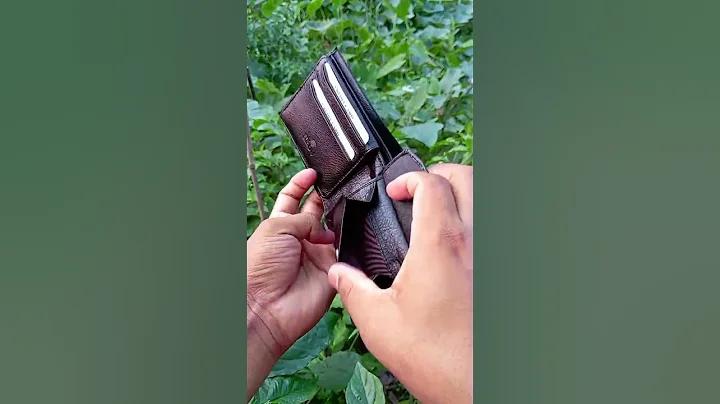 হাস্যকর স্ট্যাটাস