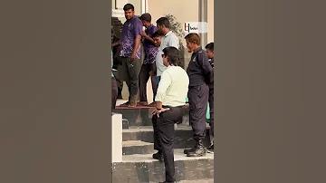 ক্যাচার গ্লাভস ভিন্ন কেন