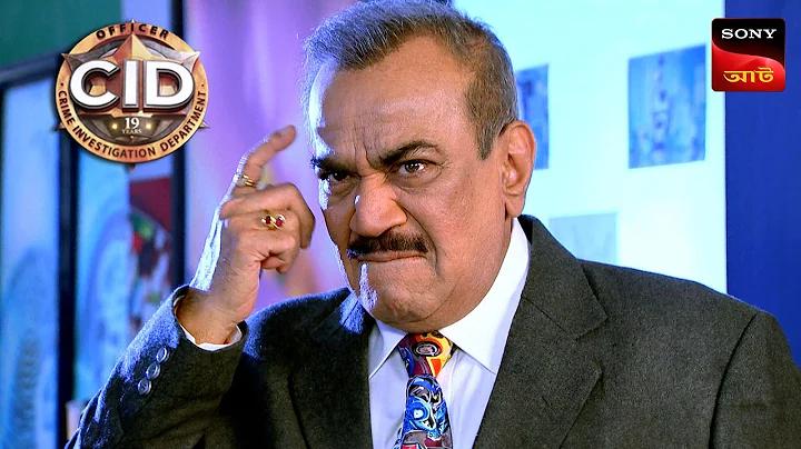 মাস জুড়ে এলোমেলো উপহার বিতরণ