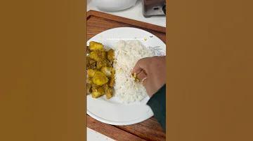 গাড়ী থেকে নেমে