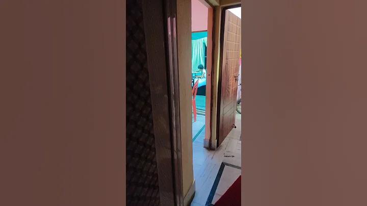 ভুলেছি আজ লজ্জা শরম আয়না কাছে গরম গরম